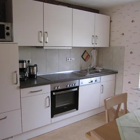 Komfortable Mit Balkon Und Blick Ins Gruene In Der Naehe Von Willingen Und Winterberg *